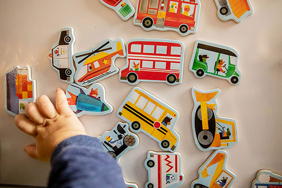 Puzzle i układanki — jak wpływają na rozwój dziecka